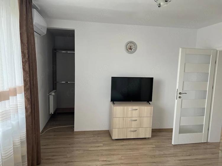 Casă cu 4 camere cu Teren 360 Mp în Dumbrăvița