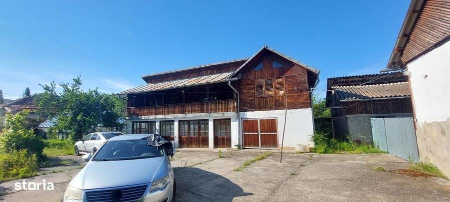 Casă cu 4 camere în Cernătești