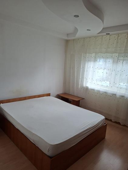 Vand apartament doua camere decomandat - 3