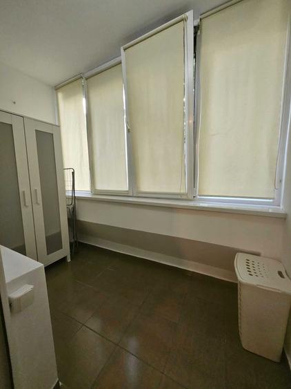 Apartament cu 3 camere semidecomandat în Drumul Taberei
