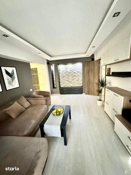 Apartament cu 3 camere semidecomandat în Colentina