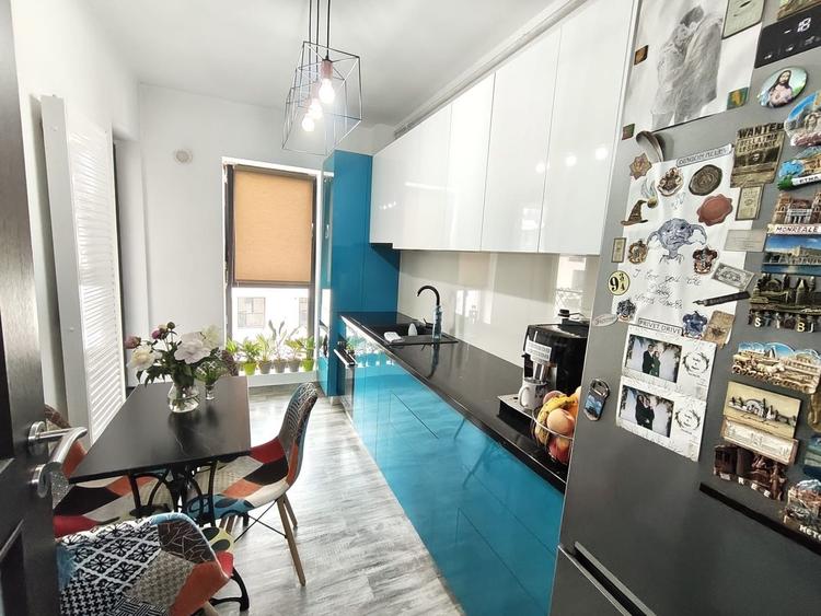 Apartament cu 3 camere decomandat, mobilat în Politehnica