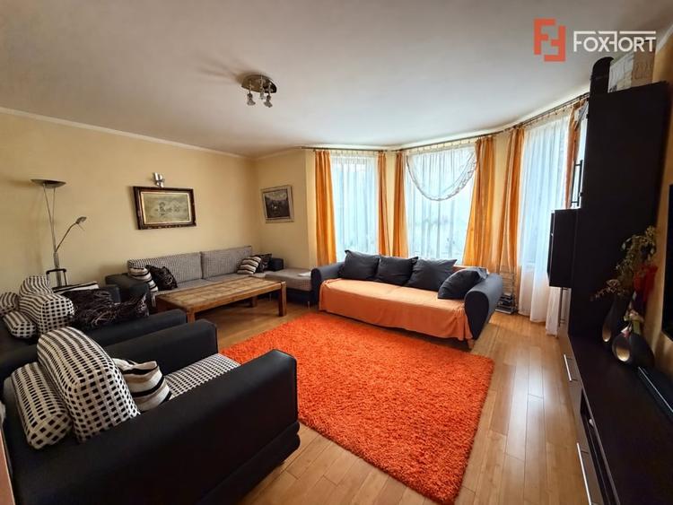 Casă individuală cu 5 camere cu Canalizare în Sânandrei