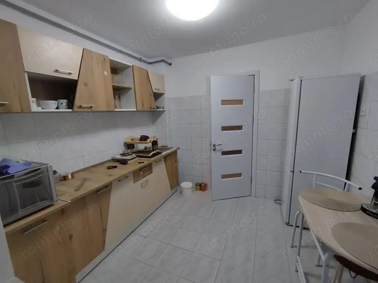 Apartament cu 2 camere decomandat în Gara