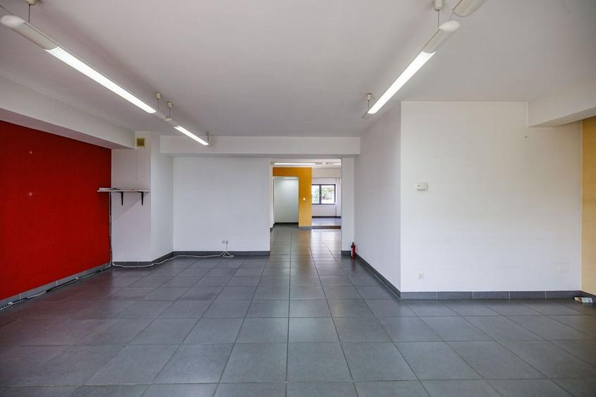 Birou, de 125 mp, în Central