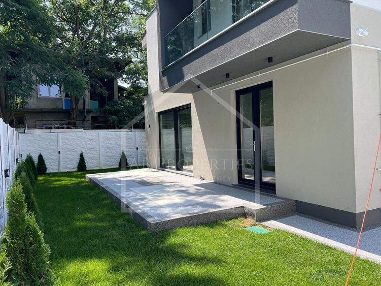 Duplex cu 4 camere cu Canalizare în Străulești