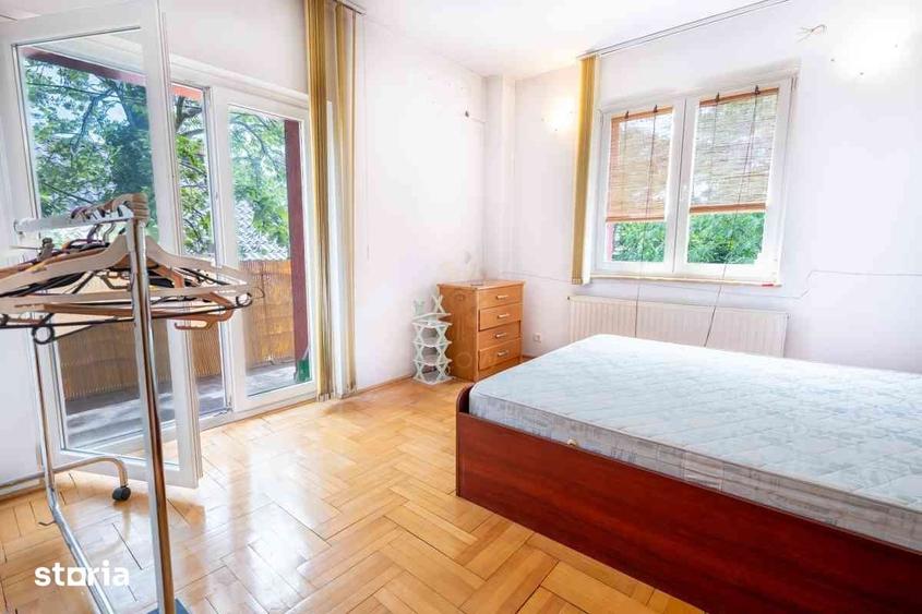 Casă cu 5 camere cu Teren 471 Mp în Drumul Taberei