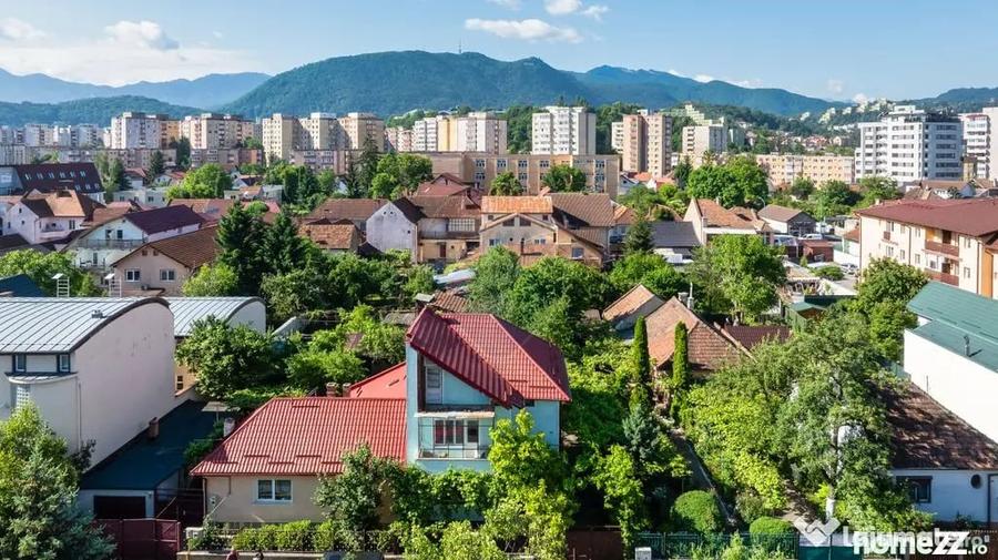 Casă cu 3 camere cu Teren 705 Mp în Central