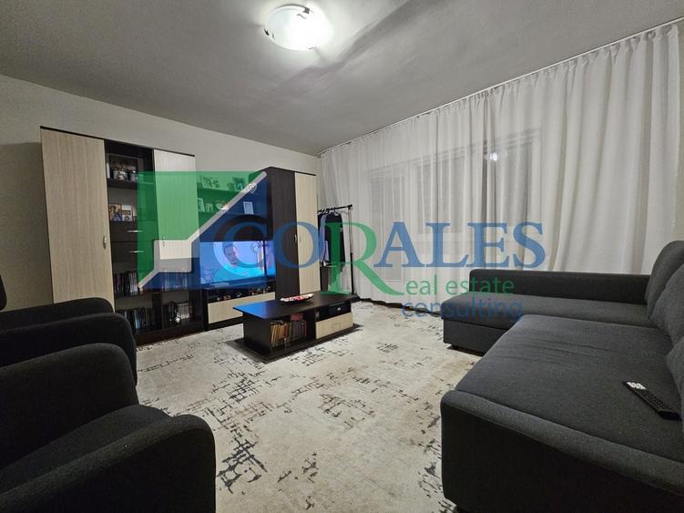 Apartament cu 3 camere decomandat, mobilat în Girocului