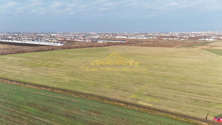 Teren Construcții intravilan de 17500 mp, în Nord