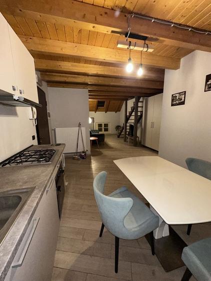 Apartament cu 2 camere semidecomandat în P-ța Unirii