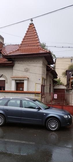 Casă cu 4 camere cu Teren 204 Mp în Floreasca