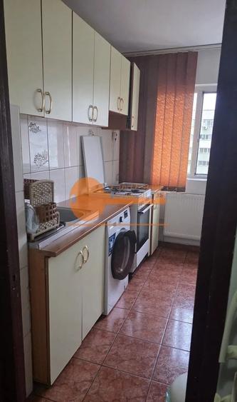 Apartament cu 2 camere semidecomandat, mobilat în Colentina