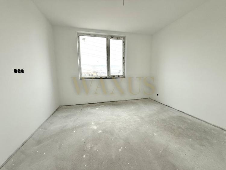 Apartament cu 3 camere semidecomandat în Florești — fotografia 2
