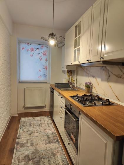Apartament cu 2 camere decomandat în Cug