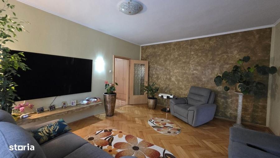 Apartament cu 2 camere semidecomandat în Central