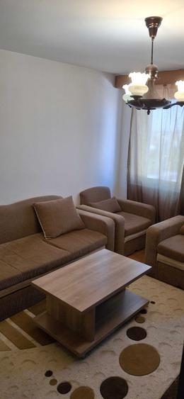 Apartament cu 2 camere decomandat în Romanilor