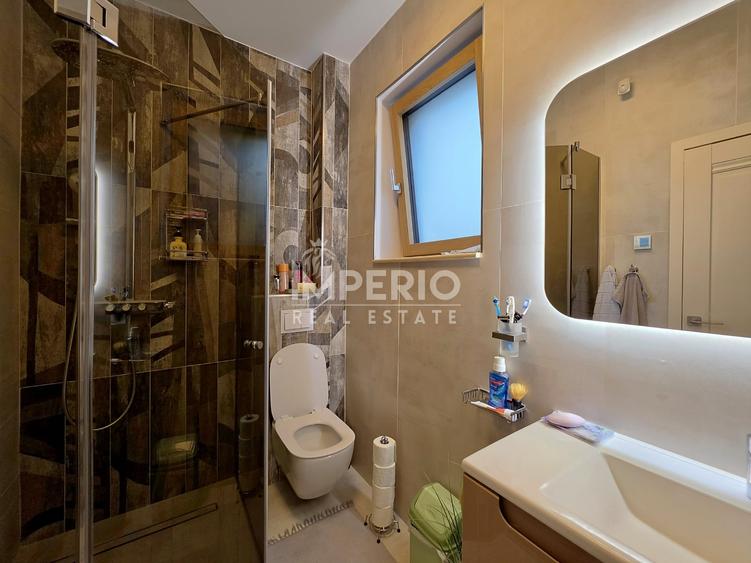 Casă individuală cu 5 camere cu Canalizare în Făget