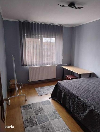 Apartament cu 3 camere decomandat în Nufărul