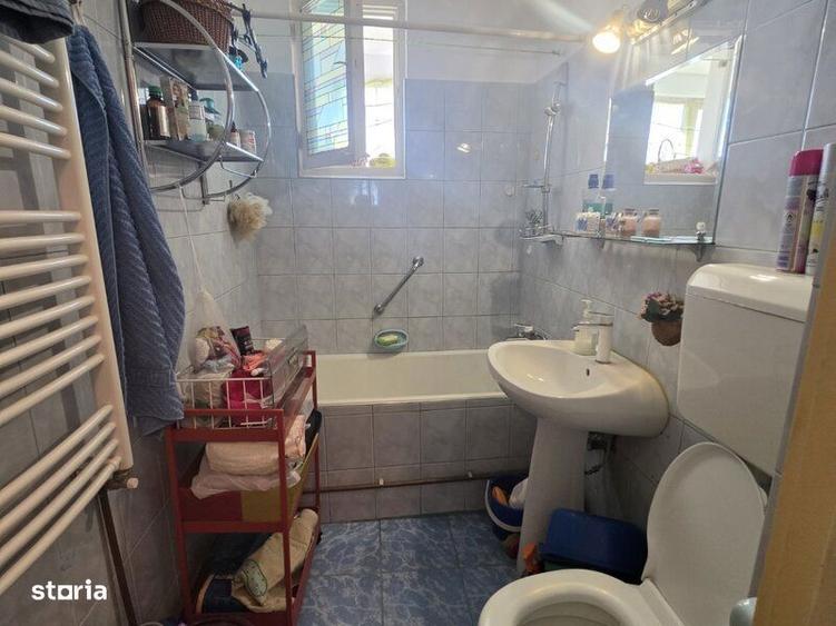 Apartament cu 3 camere în Dristor