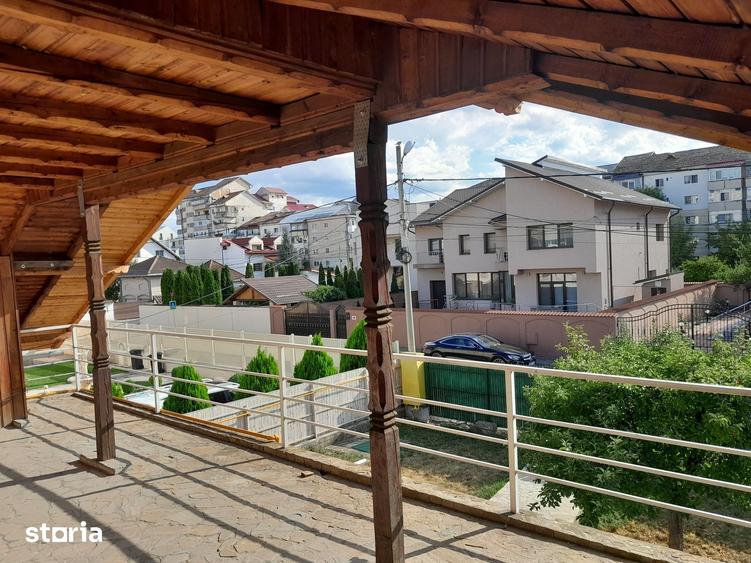 Casă cu 6 camere cu Teren 425 Mp în Micro 3