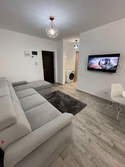 Apartament cu 2 camere nedecomandat în Runcu