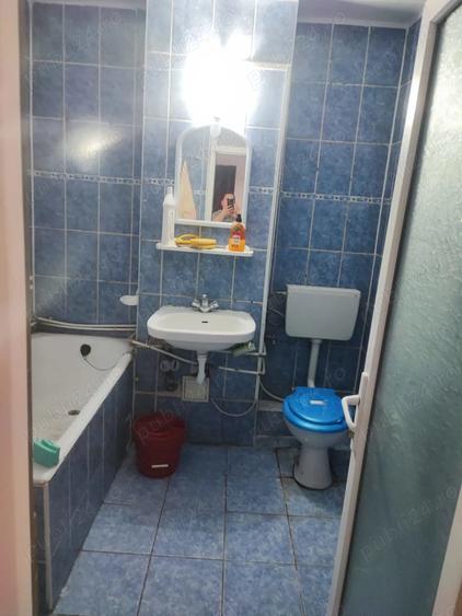 Apartament cu 3 camere decomandat în Agigea