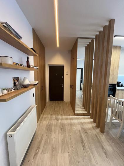 Apartament cu 3 camere decomandat în Florești