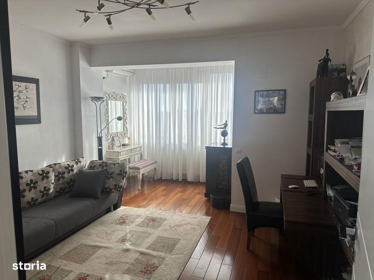 Apartament cu 4 camere, mobilat în Titan
