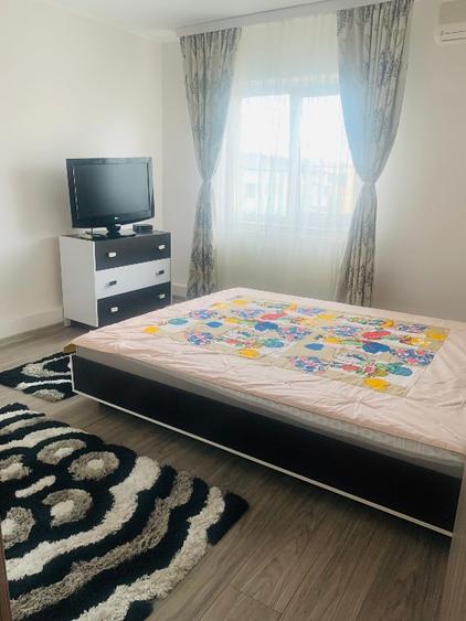 Apartament cu 3 camere decomandat în 9 Mai