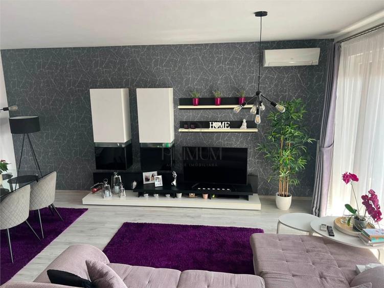 Apartament cu 3 camere decomandat în Aradului