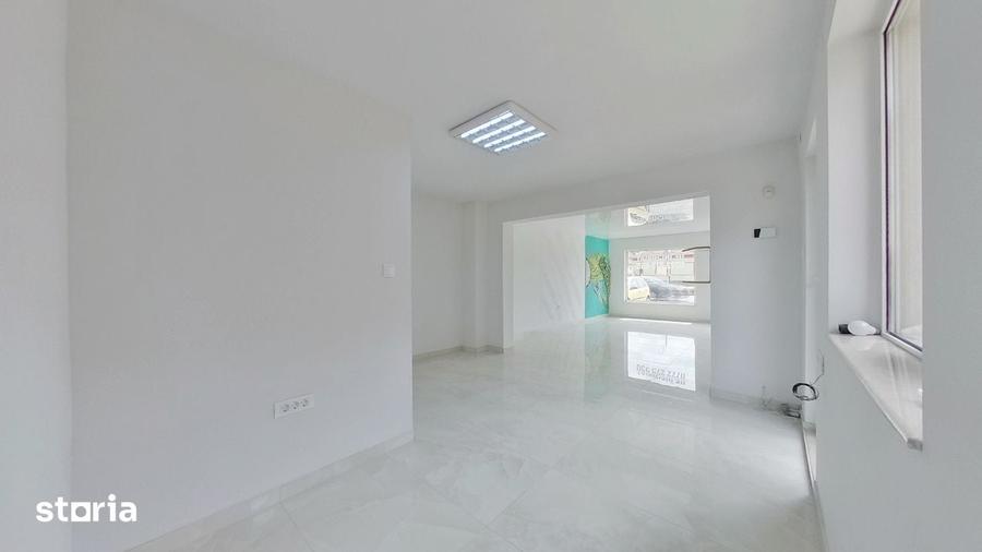Spațiu comercial, de 391 mp, în Micălaca