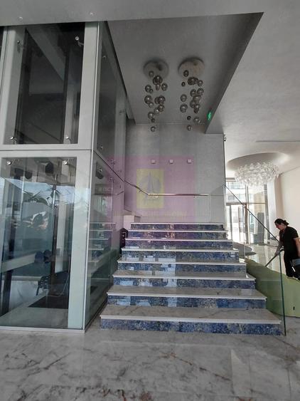 Apartament cu 3 camere nedecomandat în Nord