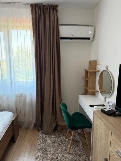Apartament cu 3 camere semidecomandat, mobilat în Miroslava