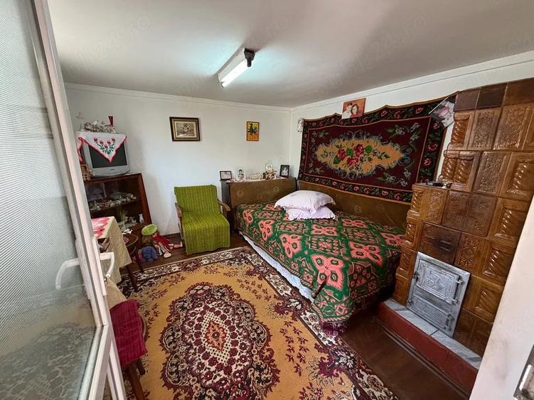 Casă cu 4 camere cu Teren 892 Mp în Grădiștea