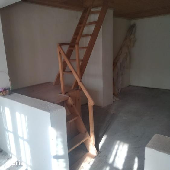 Casă cu 3 camere cu Teren 2880 Mp în Băbana