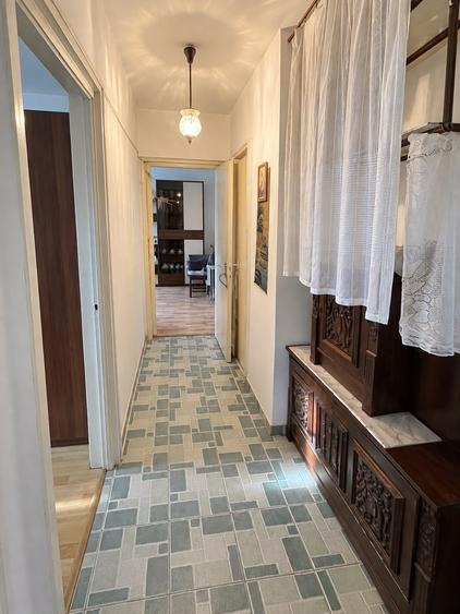 Apartament cu 3 camere decomandat în Iancului