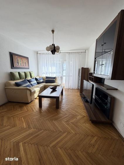 Apartament cu 4 camere în George Enescu