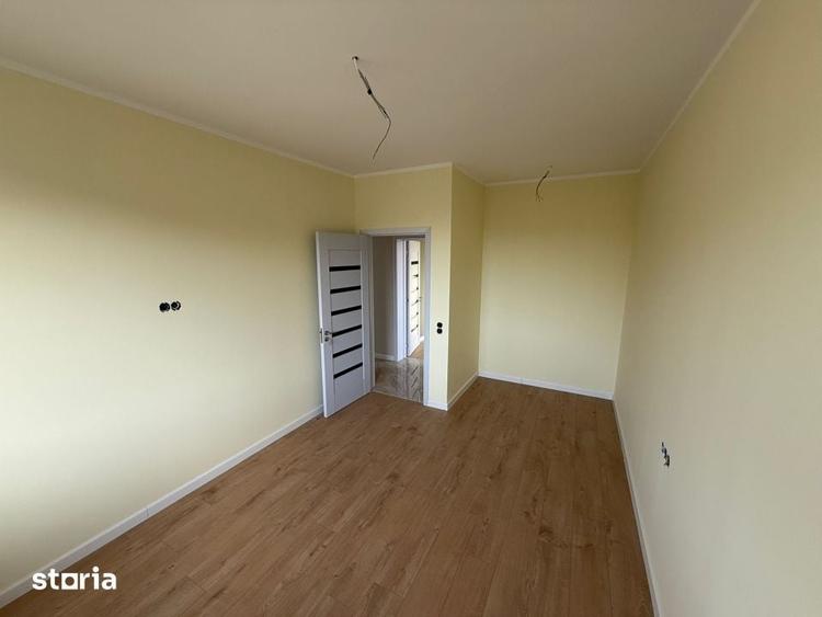 Casă cu 4 camere cu Teren 480 Mp în Recea