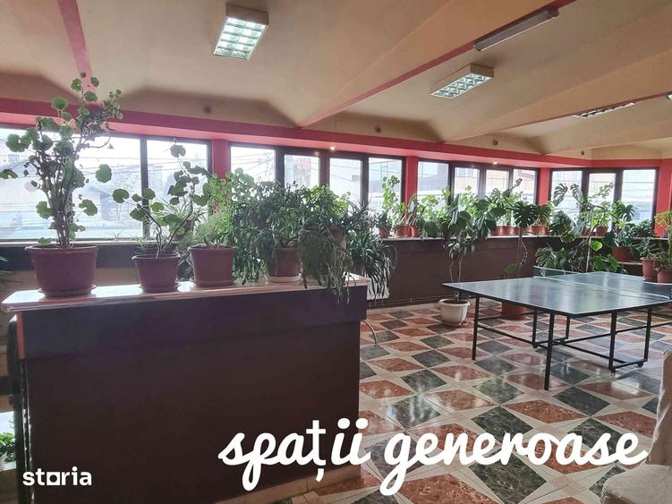 Casă cu 7 camere cu Teren 199 Mp în Central