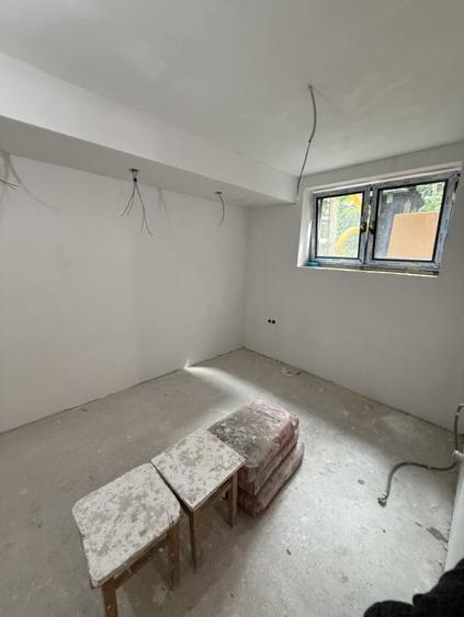 Apartament cu 2 camere semidecomandat în Semicentral