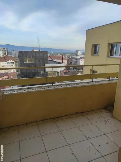 Apartament cu 3 camere decomandat în Decebal