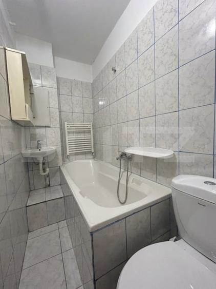 Apartament cu 2 camere semidecomandat, mobilat în Sud