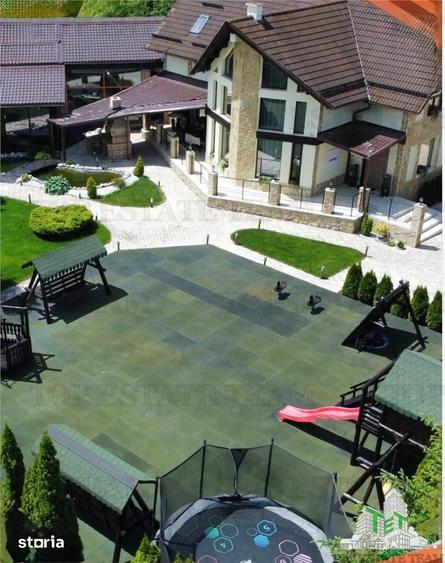 Casă cu 5 camere cu Piscina în Bran
