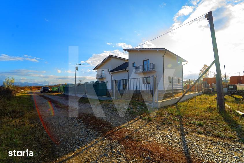 Casă cu 4 camere cu Teren 554 Mp în Șelimbăr