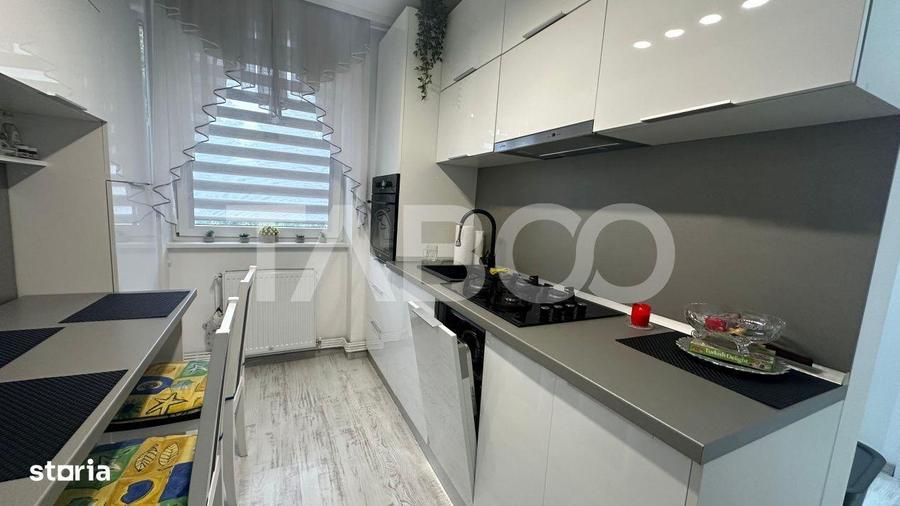 Apartament cu 2 camere decomandat, mobilat în Central
