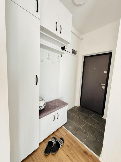 Apartament cu 2 camere semidecomandat în Giroc