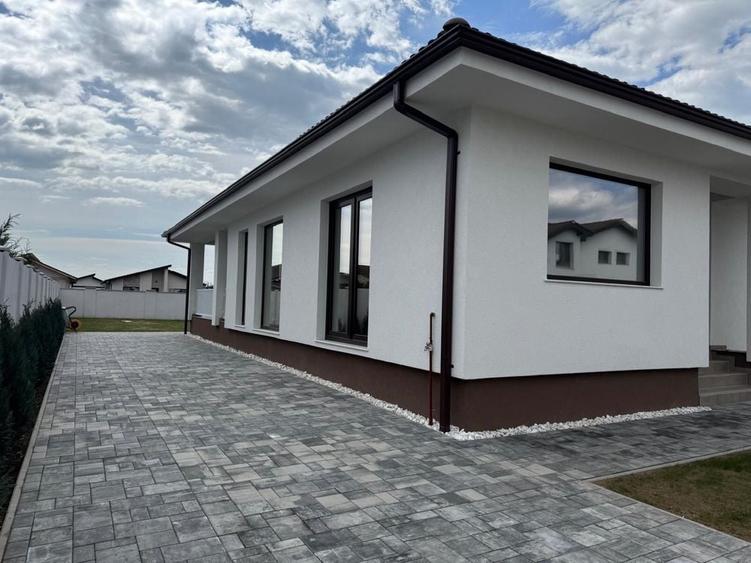 Casă cu 4 camere în Central