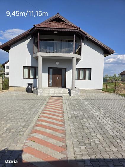Casă cu 4 camere cu Teren 500 Mp în Central