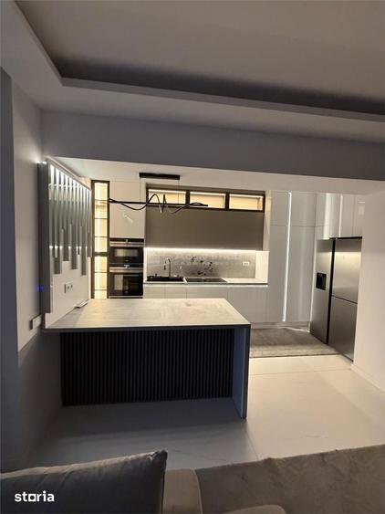 Apartament cu 4 camere decomandat în Central